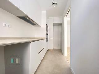 Etagenwohnung  N/a. Vivienda de nueva construcción en pleno centro de tres habitacio