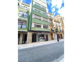 Etagenwohnung  N/a. Venta de piso en calle mayor para reformar ideal para inversores