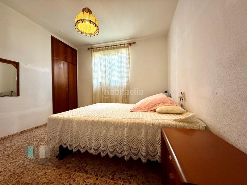 Foto 04a658b4-f61e-44df-a878-6124baff60a1. Casa aparellada amb aparcament a Heliópolis Benicasim / Benicàssim