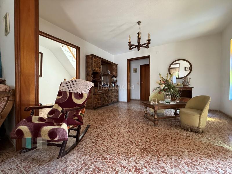 Foto 0b41dae8-e4ac-4925-ba18-5e36a90e81af. Casa aparellada amb aparcament a Heliópolis Benicasim / Benicàssim