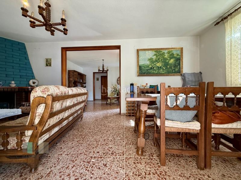 Foto 8f044990-d4dd-4270-bb99-c0e916e06ad7. Casa aparellada amb aparcament a Heliópolis Benicasim / Benicàssim