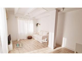 Location Attique  N/a. Vive en el corazón de castellón en un ático moderno con terraza!