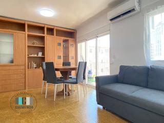 Location Appartement  N/a. Cuarto piso sin ascensor reformado en ronda vinatea