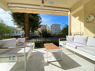 Apartamento  N/a. Apartamento en segunda linea de playa con tres habitaciones un b