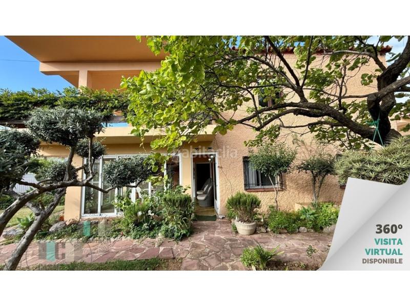 Foto 5a1bf947-ad21-4212-8db9-19804dd383a0. Casa adossada amb aparcament a Heliópolis Benicasim / Benicàssim