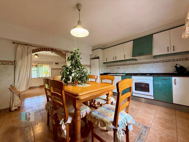 Foto 5b38e63a-cece-4561-96c7-075f0c83f0a1. Casa adossada amb aparcament a Heliópolis Benicasim / Benicàssim