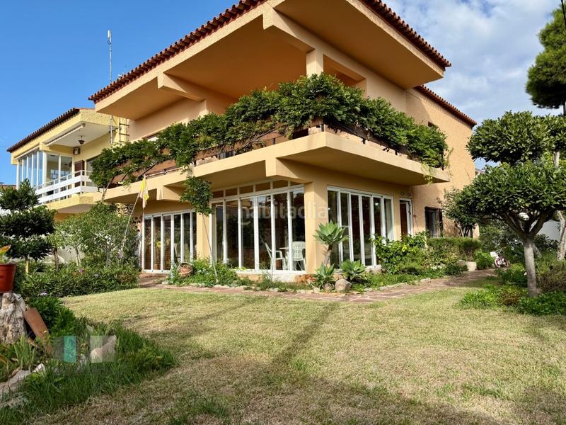 Foto d4d763e9-50b6-49f8-8a33-3c8b2a04f241. Casa adossada amb aparcament a Heliópolis Benicasim / Benicàssim