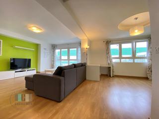 Appartement  Calle herrero. Amplio piso en calle herrero con mucha luz e inmejorable orienta