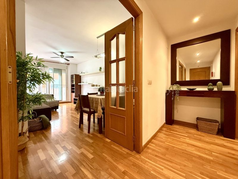 Foto 0c9d59bd-6067-4623-a580-d05d0522a920. Piso  con espacio y luz en benicàssim 3 dormitorios dobles, parquet y balcones. parking y trastero en Benicasim / Benicàssim