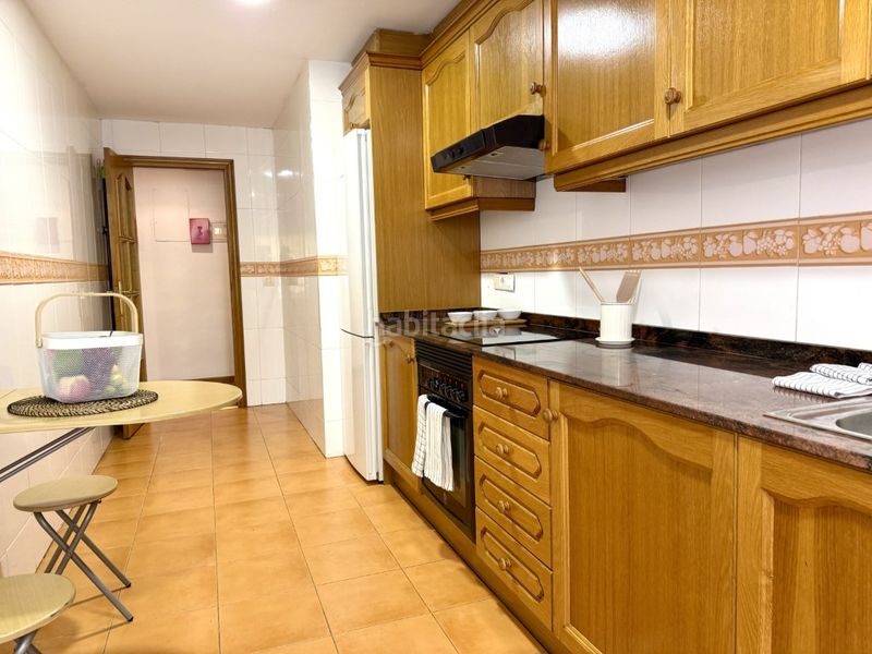 Foto a9b1f9f0-4014-49f0-8b4e-d790711b83c1. Piso  con espacio y luz en benicàssim 3 dormitorios dobles, parquet y balcones. parking y trastero en Benicasim / Benicàssim