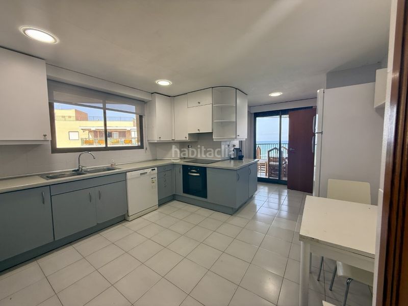 Foto fcc1124f-b70c-4e57-b844-538fde0be51d. Miete appartement mit parking in Heliópolis Benicasim / Benicàssim