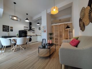Estudi  Gran via tarrega monteblanco. Loft totalmente nuevo a estrenar amueblado y equipado