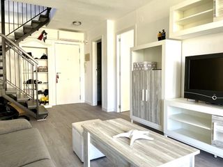 Location Appartement  Calle apostol santiago. Dúplex totalmente reformado con grandes terrazas  alquiler tempo