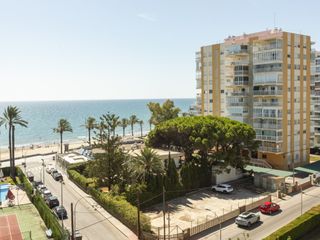 Apartament  Calle palmeral (el). En exclusiva  apartamento totalmente reformado a un paso del mar