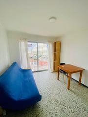 Apartament  Delta muga 6. Estudio en primera línea de mar con terraza  a 100 m de la playa