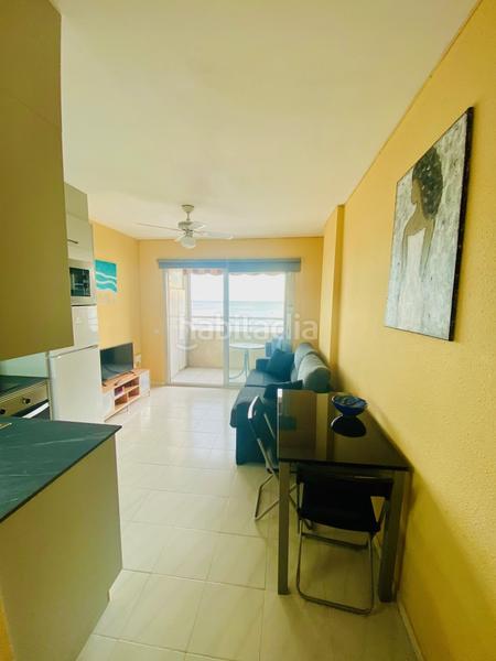 Foto 48cf1599-c85c-4d77-a45d-cbe9f30769c3. Apartamento estudio cabina vista mar con terraza 1 linea de mar en Empuriabrava