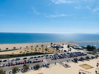 Apartament a Moxó - Sant Mori. Estudio cabina vista mar con terraza  1 linea de mar