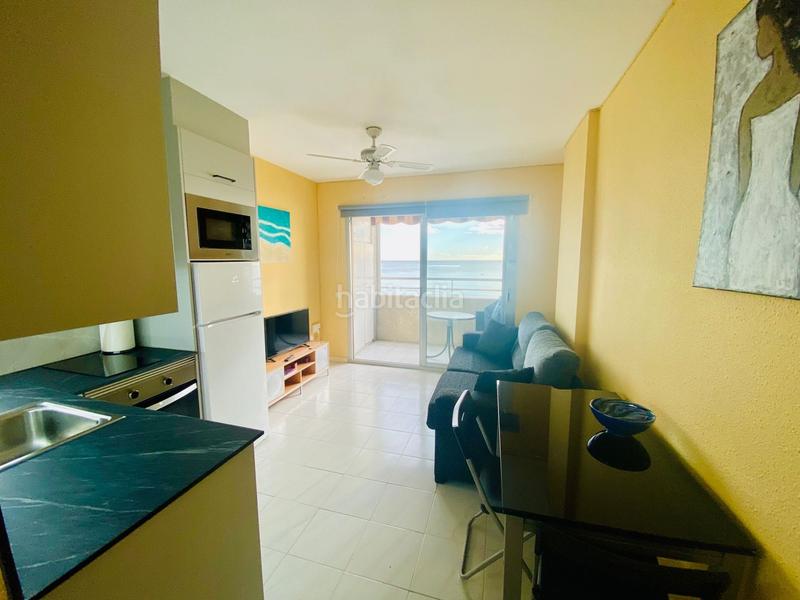 Foto 9116735c-4090-429e-a115-665367762b4c. Apartamento estudio cabina vista mar con terraza 1 linea de mar en Empuriabrava