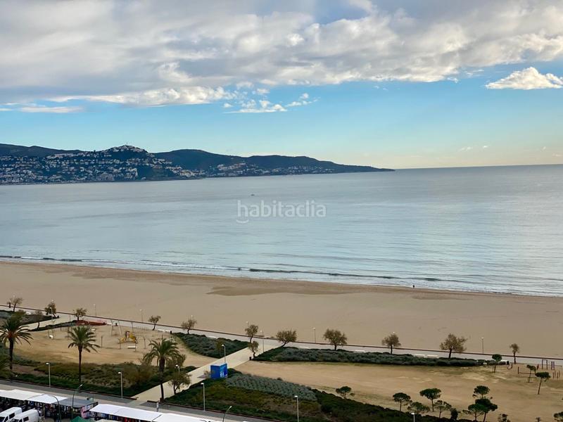 Foto d636a998-b33c-4b17-b3bf-640bab88d7ff. Apartamento estudio cabina vista mar con terraza 1 linea de mar en Empuriabrava