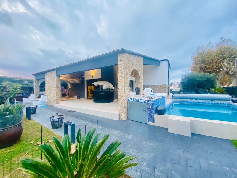 Foto acb6b297-a705-46d7-9221-8264786974c3. Casa adossada amb calefacció piscina a Carlit - Montseny Empuriabrava