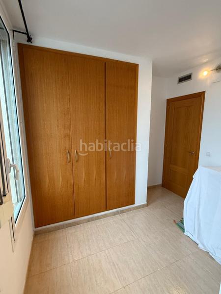 Foto 2c18e8a6-7420-4b6c-9b3e-bf4959abf09d. Apartamento en illa cartago 92 piso de tres dormitorios con vistas al canal y aparcamiento, excelente ubicación. en Empuriabrava
