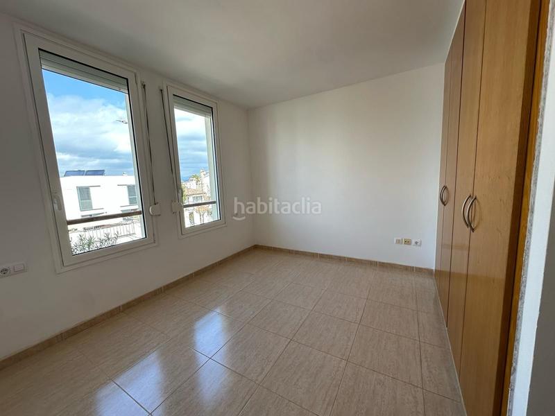 Foto 9ebc7709-7cc9-48a2-ae91-d6ee44bd6bb9. Apartamento en illa cartago 92 piso de tres dormitorios con vistas al canal y aparcamiento, excelente ubicación. en Empuriabrava