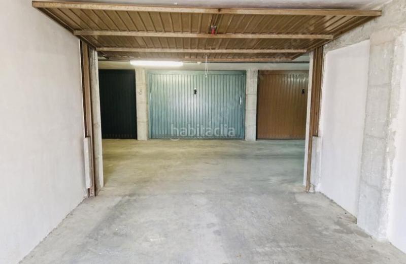 Foto 2c0f702e-296b-4354-a7ae-d1895d918368. Aparcament cotxe a Requesens Empuriabrava