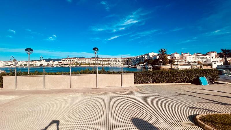 Foto 092c6fef-b27d-471f-bc3f-e63050f77e67. Appartement avec piscine dans Sant Maurici Empuriabrava