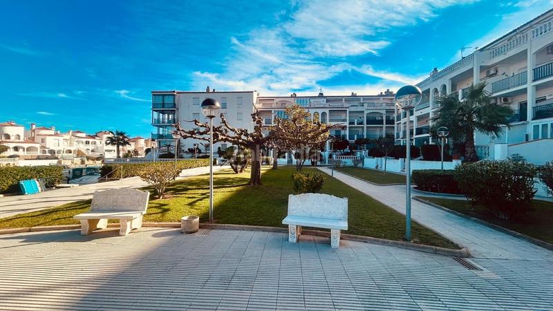 Foto c8e7f281-32a8-4949-8f2a-db096f76b8c0. Appartement avec piscine dans Sant Maurici Empuriabrava