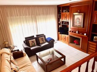 Casa adossada a Mas Rampinyo - Montcada Nova - Carrerada. Casa adosada en màs duràn
