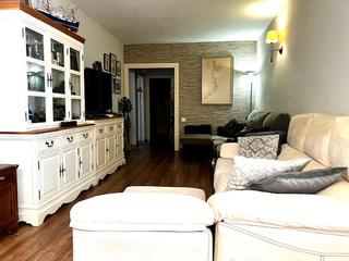 Pis a La Font d´en Fargues. Excelente inmueble en zona residencial