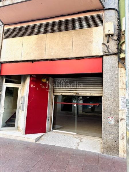 Foto 155cacdb-fcb0-4d28-b029-92f41f830890. Location local commercial dans carrer major 12 dans Montcada i Reixac