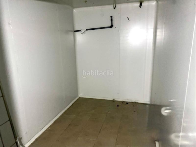 Foto cfd213fc-adfb-40e9-8ca6-05e1acabe9db. Location local commercial dans carrer major 12 dans Montcada i Reixac