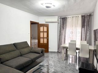 Flat in Can Sant Joan. Piso para entrar a vivir ideal parejas