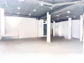 Geschäftsraum in Avinguda d'europa 9. Local comercial en la zona de màs duràn