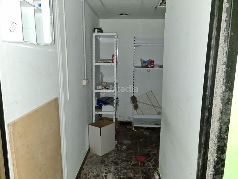 Foto dd7aebd0-8a84-4acb-bc30-374d4ca57601. Geschäftsraum mit heizung in Calella