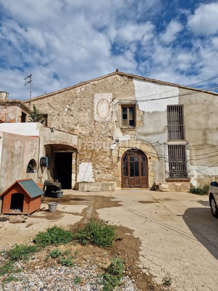 Foto 5c9fde86-d195-416b-83c2-1e4b375b6a44. Finca rústica en lloc sector pp7 4p ¡oportunidad única ! se vende masía can valeri en Pineda de Mar