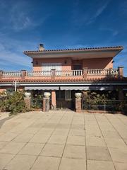 Casa  Calle narcis monturiol. Exclusiva casa en venta en caldes de malavella – espacio, confor