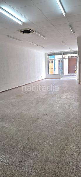 Foto ba0c550e-a3e3-4d17-b115-f3e37beea0ef. Location local commercial dans Calella