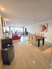 Etagenwohnung in Carrer de l'Església