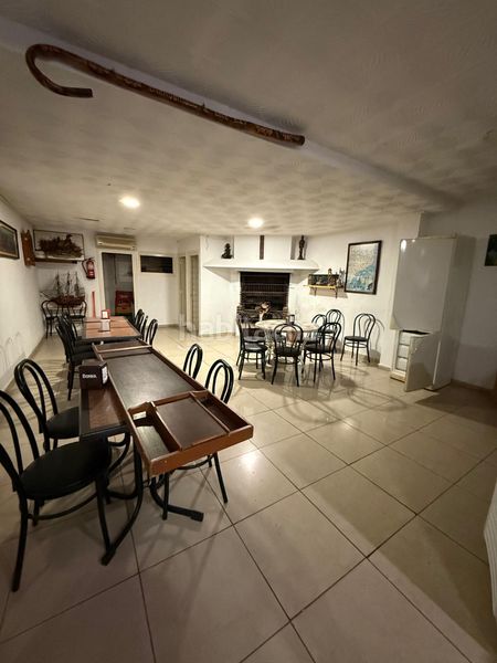 Foto bc5c0d30-c5e5-4398-9c0b-f95300540ad6. Rent business premise in Poblenou Pineda de Mar