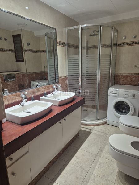Foto caff6bd1-87c4-4610-bb50-907e78dc9825. Dúplex  en venta en el centro con gran terraza en Calella