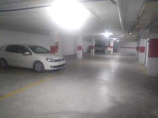 Parking coche en El Raal