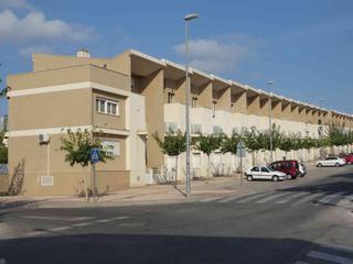 Casa adosada  Avenida avenida de san roque. Descubre tu nuevo hogar!  en cobatillas