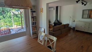 Miete Reihenhaus in Amer. Casa con patio y garaje