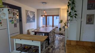 Maison jumelée à Sant Feliu de Pallerols. Casa de 4 habitaciones y patio