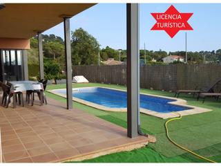 Casa a Lloret Residencial - Montlloret. Casa con licencia turística en venta en urbanitzacions del nord