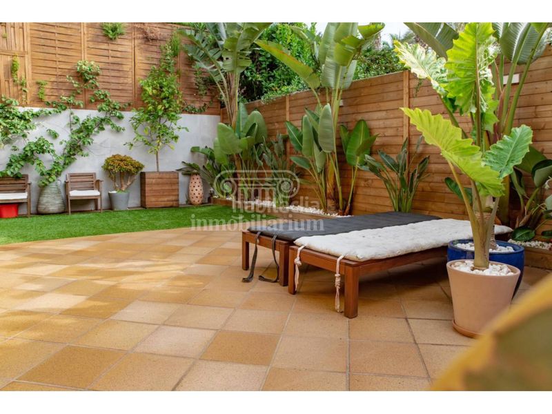 Foto 8c87cc6d-1d2f-4790-a6d4-376234195cd3. Casa adossada amb calefacció aparcament piscina a Lloret de Mar
