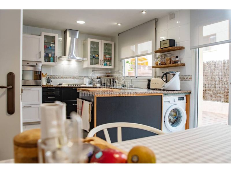 Foto a0924806-faec-4796-9f47-3433d76b74c1. Casa adossada amb calefacció aparcament piscina a Lloret de Mar