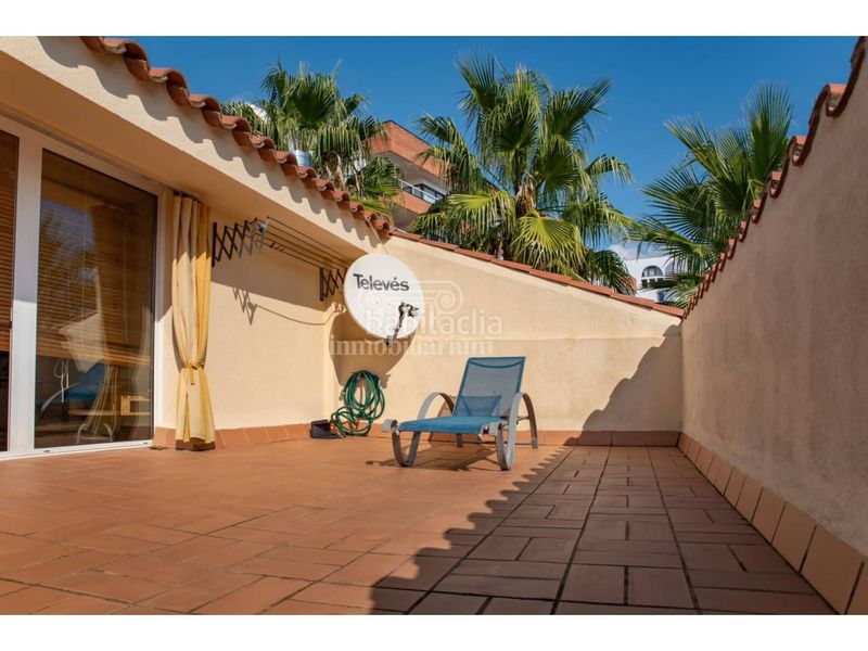 Foto e8005a3a-a75e-4d57-b661-8e403d1d6e60. Casa adossada amb calefacció aparcament piscina a Lloret de Mar